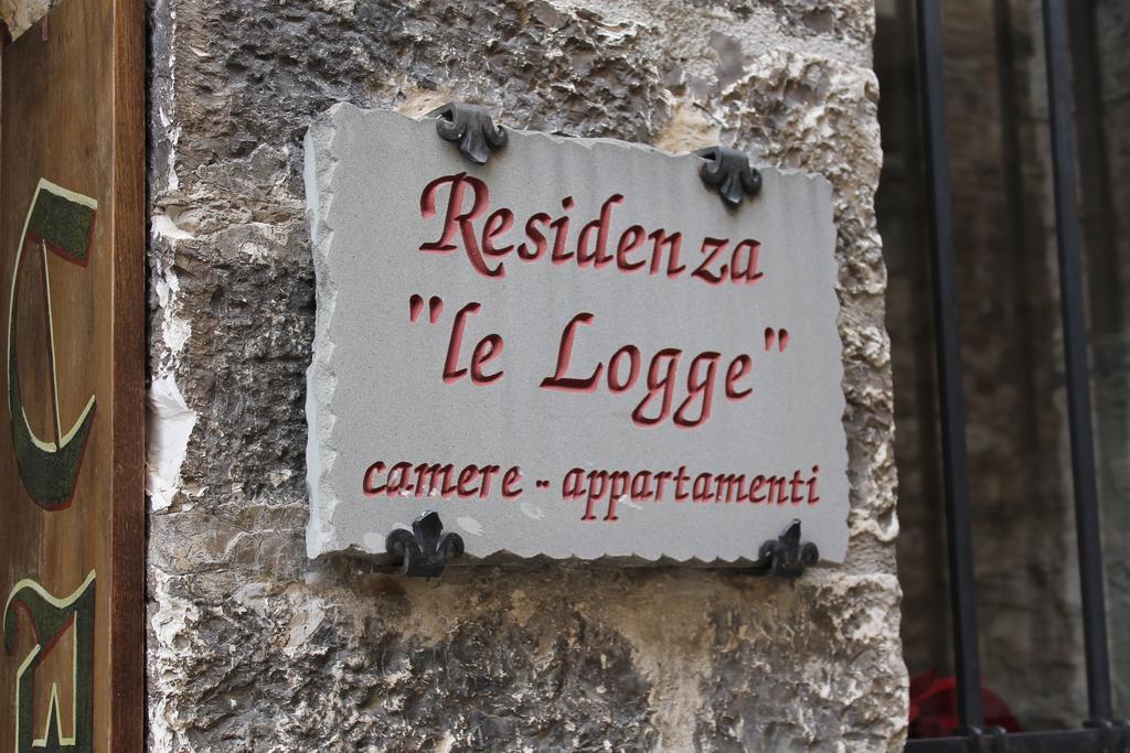 Bed and Breakfast Residenza Le Logge Gubbio Exterior foto