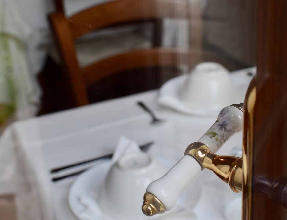 Bed and Breakfast Residenza Le Logge Gubbio Exterior foto
